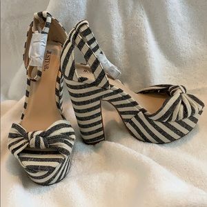 Brand New JustFab Platform Heels